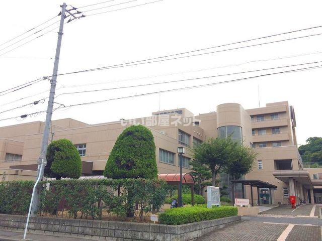 病院　公立学校共済組合四国中央病院（病院）まで1087m