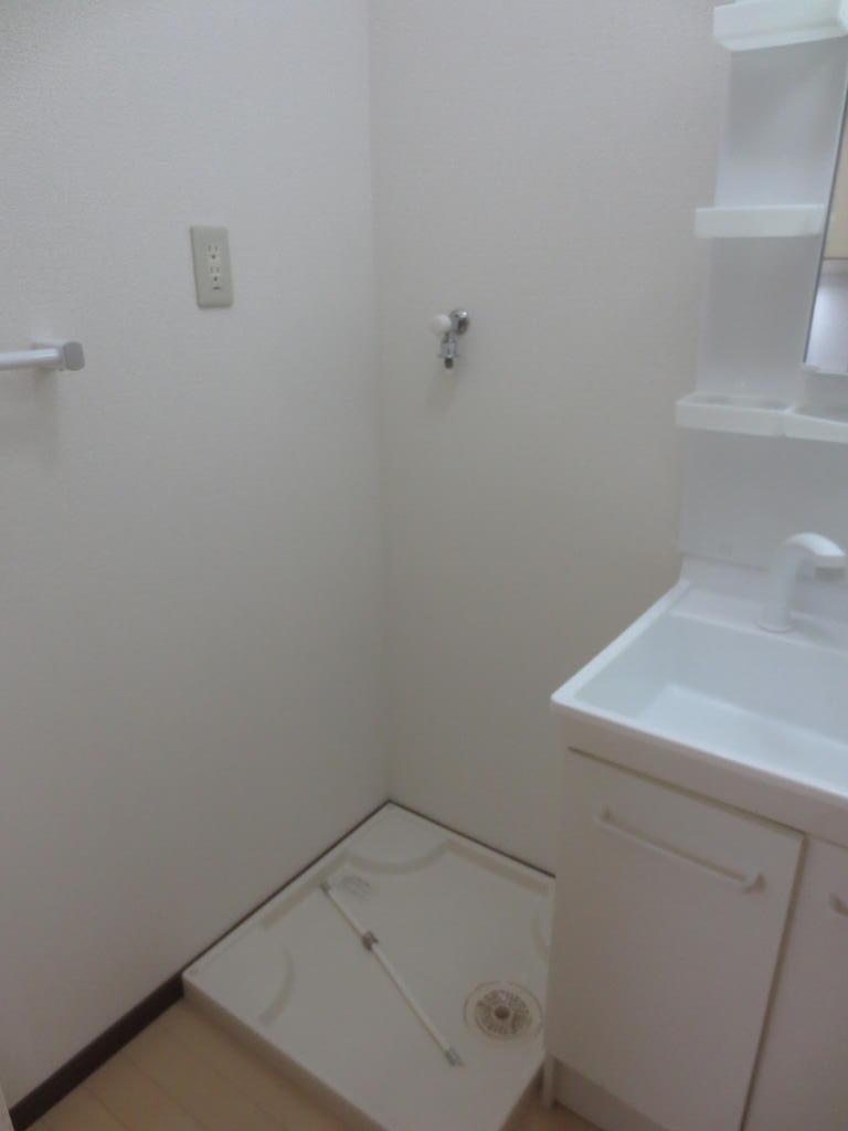 洗面設備　令和８年３月新築！ネット無料、エコキュート設置、独立洗面台付