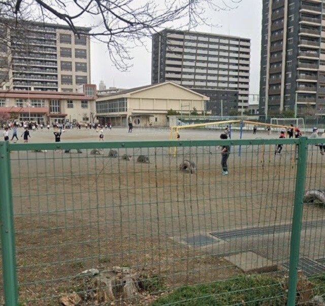 小学校　高崎市立東小学校（小学校）まで1032m