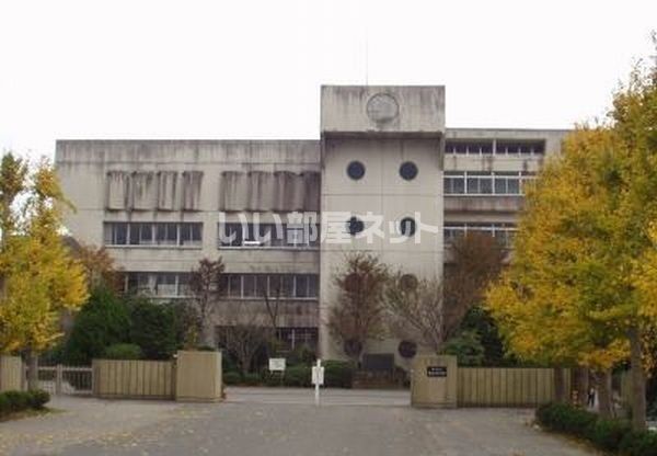 中学校　東金市立東金中学校（中学校）まで1725m