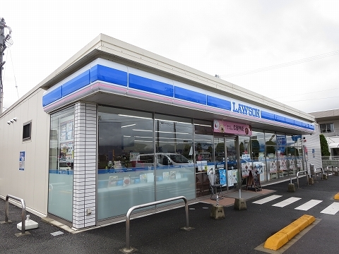 コンビニ　ローソンさん（コンビニ）まで700m