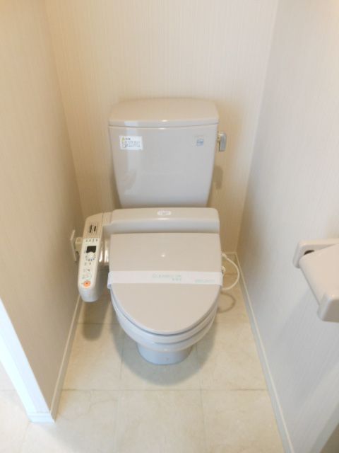 トイレ　※別部屋の参考写真です。