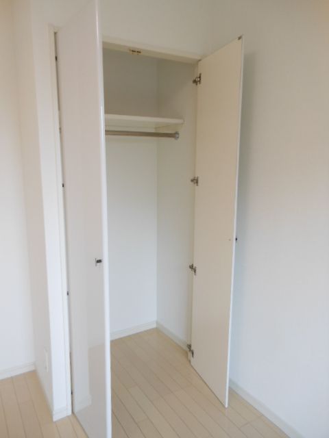 収納　※別部屋の参考写真です。