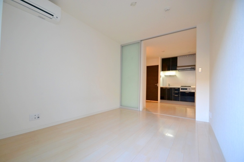 居室・リビング　引き戸を全部開ければ広い１Ｒとして使えます☆