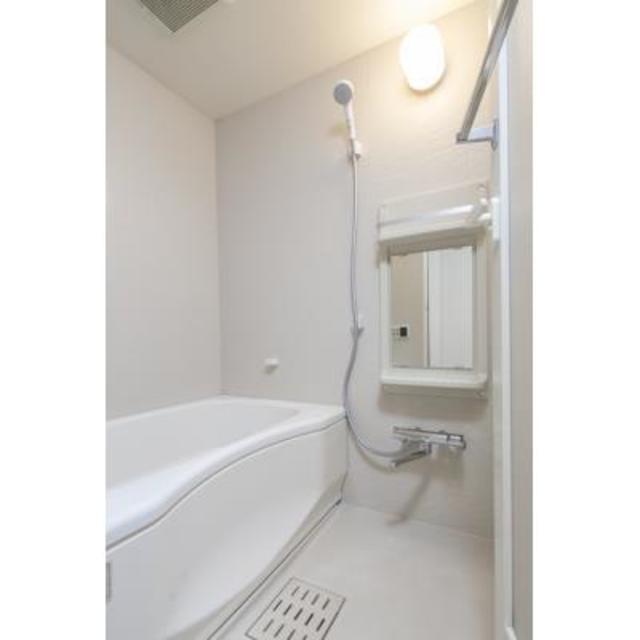 バス・シャワールーム　※写真は同タイプ住戸です。