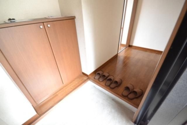 玄関　★内装・設備・居室★