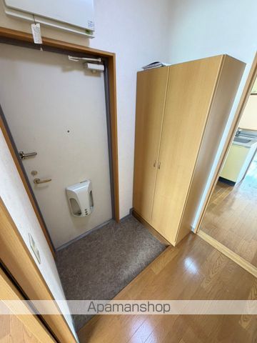 ＪＲ東海道本線 浜松駅 徒歩20分 4階建 築23年の玄関写真
