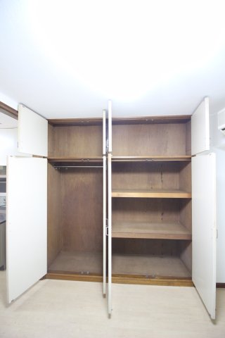 収納　（別タイプ参考写真）安藤ビル　豊島区駒込1