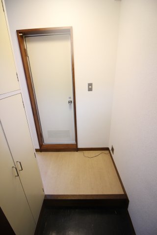 玄関　（別タイプ参考写真）安藤ビル　豊島区駒込1