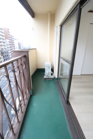 バルコニー　（別タイプ参考写真）安藤ビル　豊島区駒込1