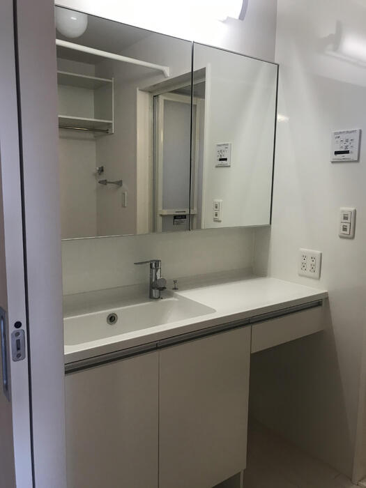 洗面設備　洗髪洗面化粧台