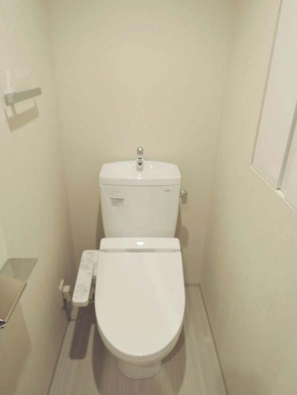 トイレ　★温水洗浄便座付き★