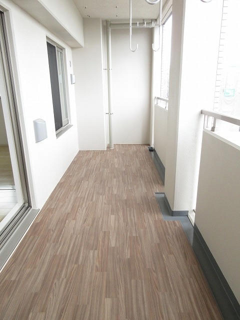 埼玉高速鉄道 浦和美園駅 徒歩20分 4階建 築12年の内装写真