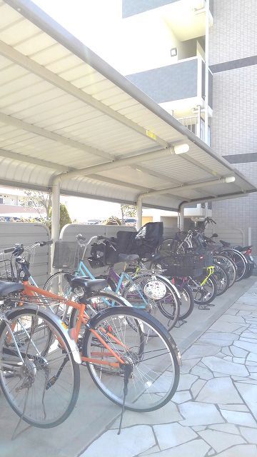 埼玉高速鉄道 浦和美園駅 徒歩20分 4階建 築12年の外観写真