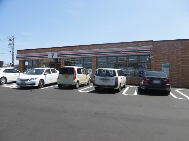 コンビニ　セブンイレブン函館大川町店（コンビニ）まで266m