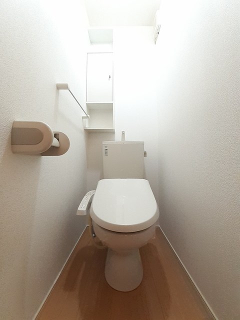【エトワール八尾IIIのトイレ】
