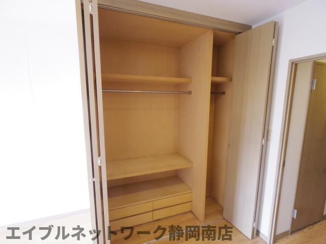 収納　大きなものも収納できそうです