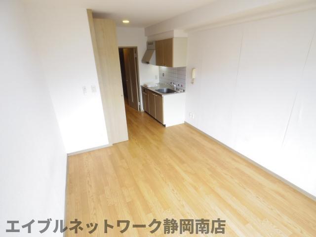 居室・リビング　居間です