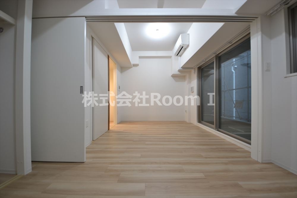 その他部屋・スペース　広くて明るい寝室