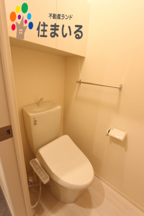 トイレ　※写真は同型タイプとなります