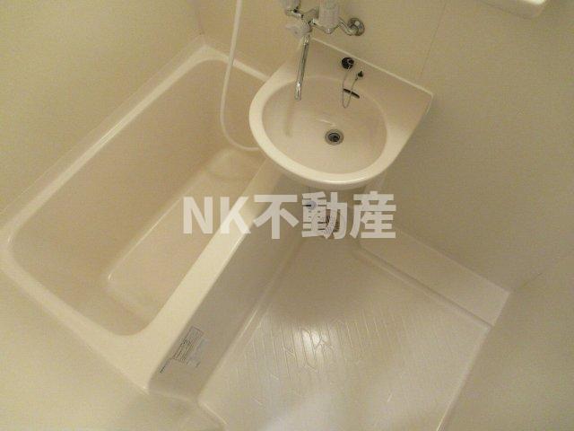 バス・シャワールーム　日々の疲れを癒すお風呂付です