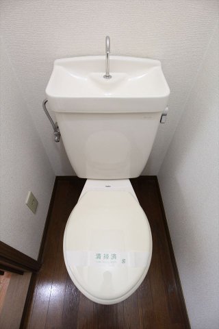 【メゾネットウロコヤIのトイレ】