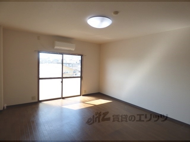 居室・リビング　居室