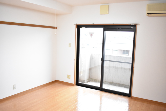 居室・リビング　※同タイプ別室参照写真※現状優先