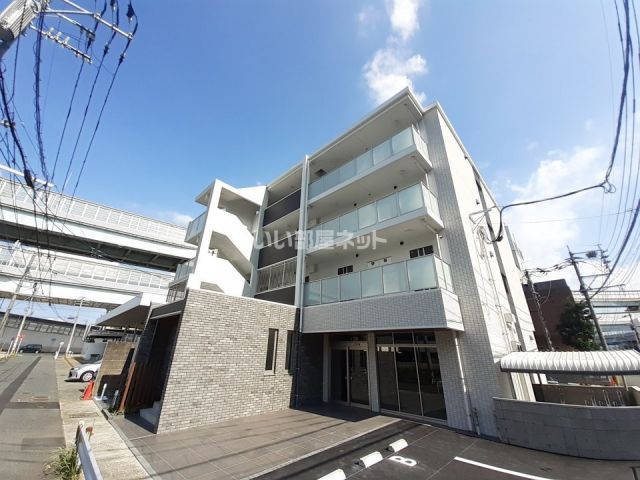 福岡市西区石丸のマンションの建物外観