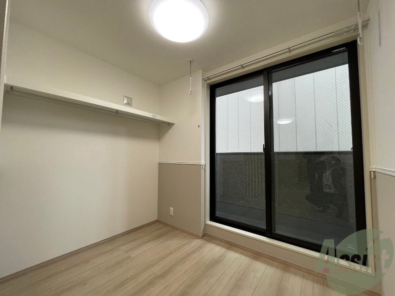 その他部屋・スペース　こちらは３．３８帖の寝室です。オープンクローゼット付きです。