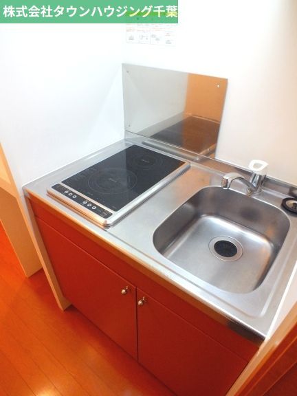 キッチン　2口電気コンロ