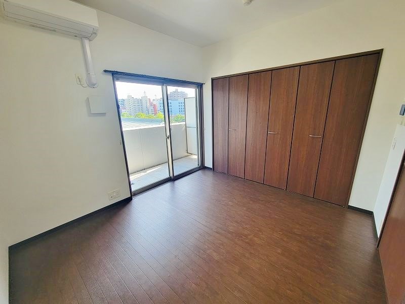 居室・リビング　★洋室6.5帖★