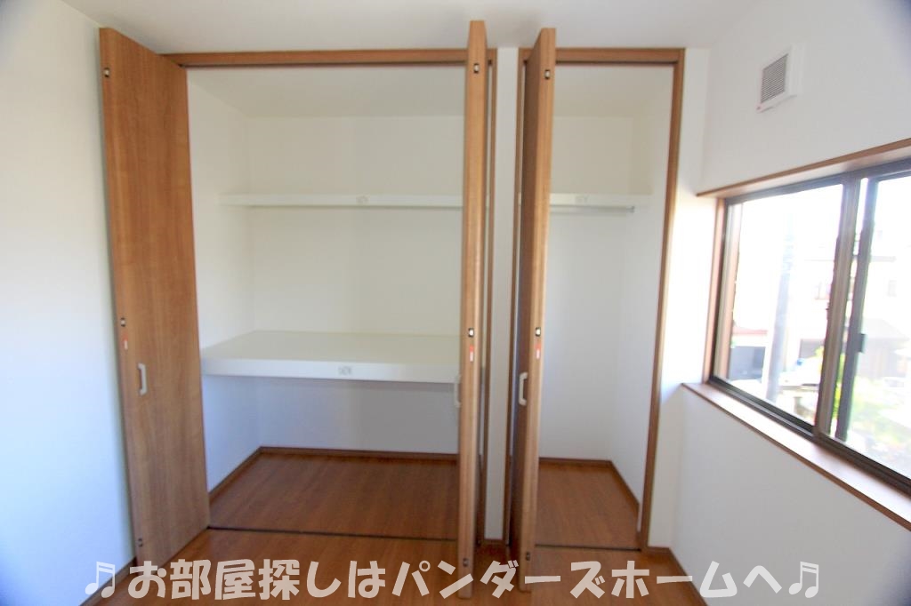 【長尾元町7丁目戸建の収納】