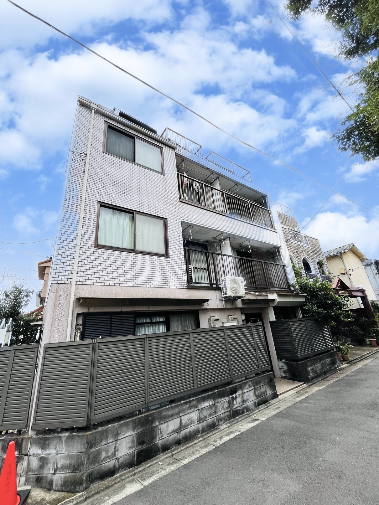 大田区蒲田本町のマンションの建物外観