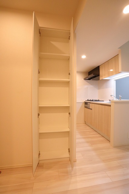 その他部屋・スペース　内観３※反転参考写真