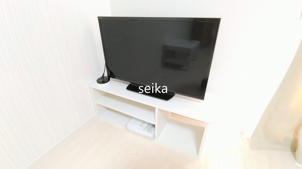 ロビー　建具の色は異なる場合がございます