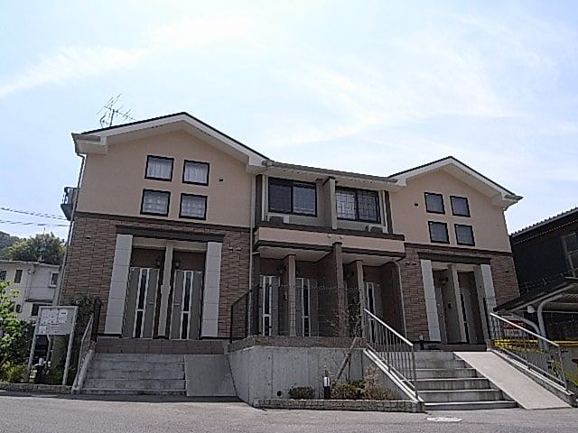 京都市左京区上高野奥小森町のアパートの建物外観