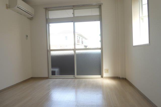 居室・リビング　洋室