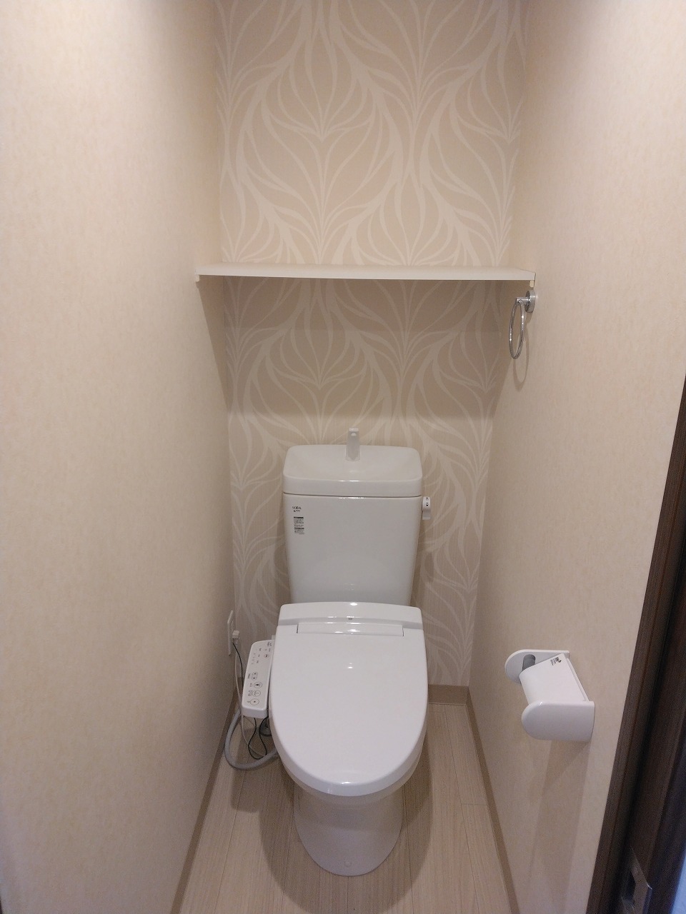 トイレ　シャワートイレ