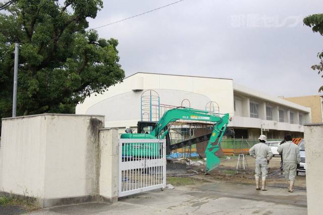 【ラ・ヴィ・アン・ローズの小学校】