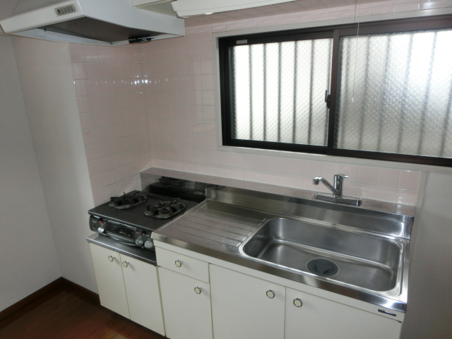 キッチン　※別のお部屋の写真です。現状を優先させます。