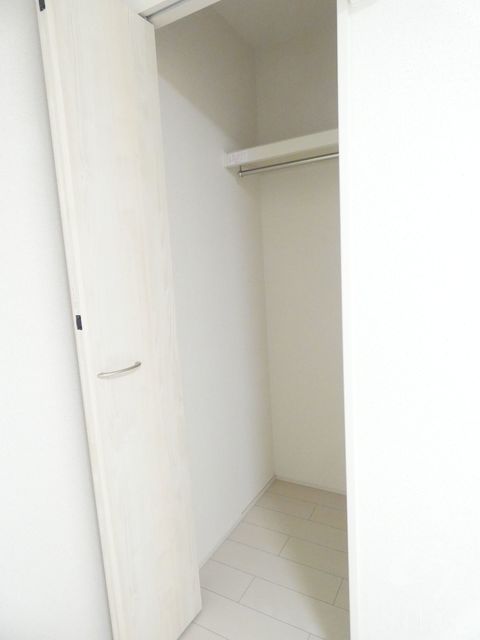 収納　同施工会社・同型モデルの室内です。（参考写真・イメージ写真）