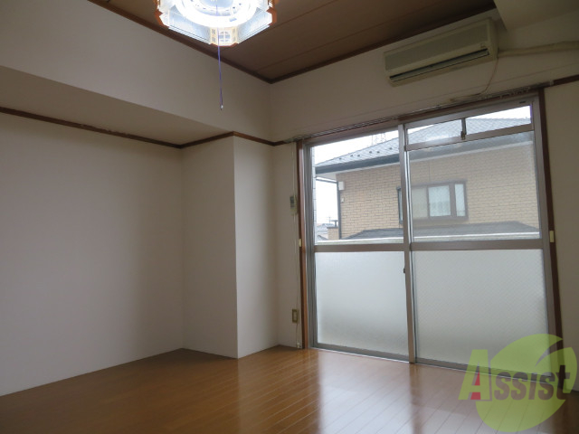 その他部屋・スペース　寝室がこちらです。とてもゆったりといていますね。