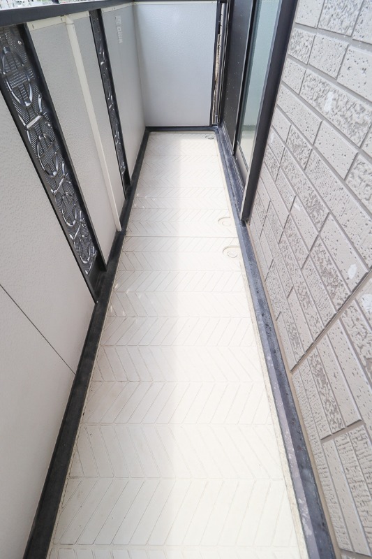 バルコニー　図面と現状に相違がある場合には現状を優先