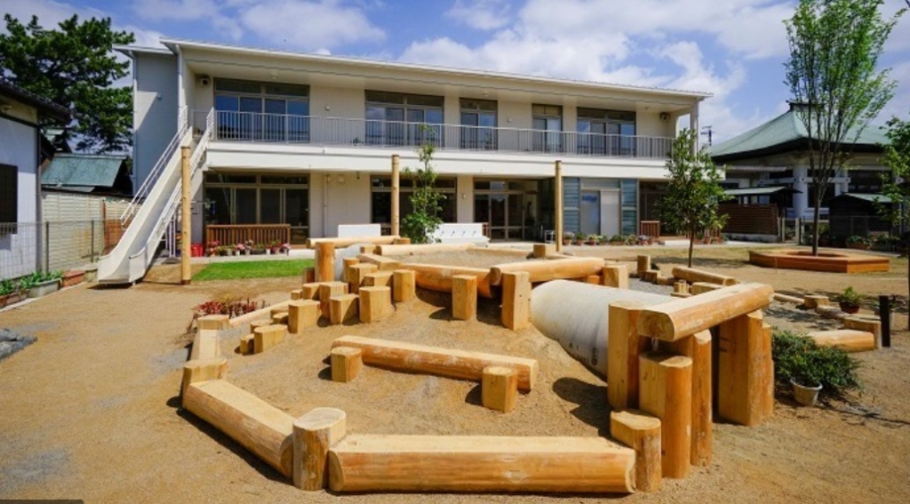 幼稚園・保育園　蒲こども園（幼稚園・保育園）まで715m