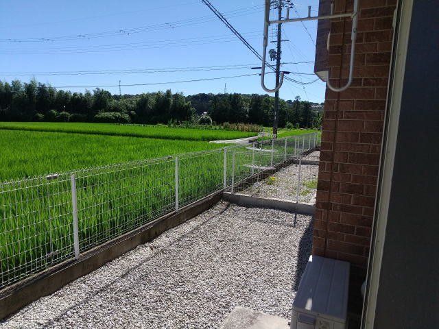 バルコニー　専用庭