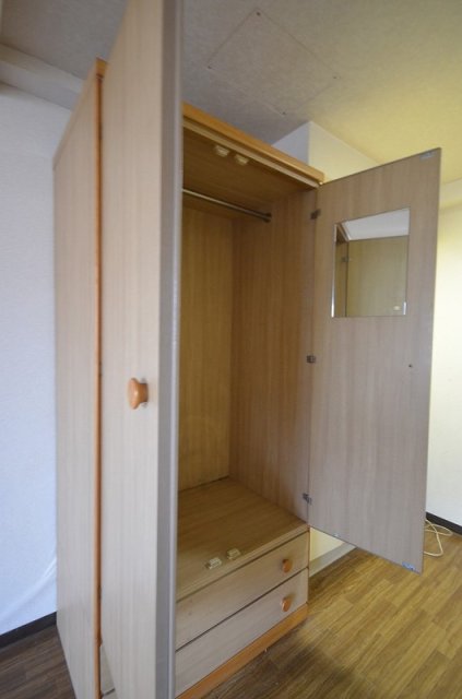 収納　※同建物・別号室の写真です