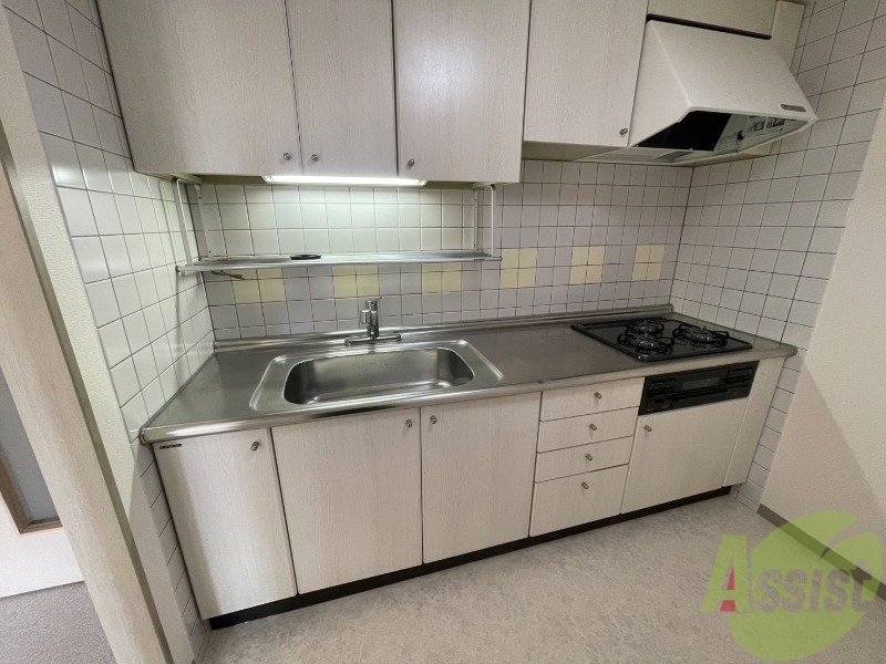 キッチン　キッチンはスペースも広々していて使いやすそうですよ！