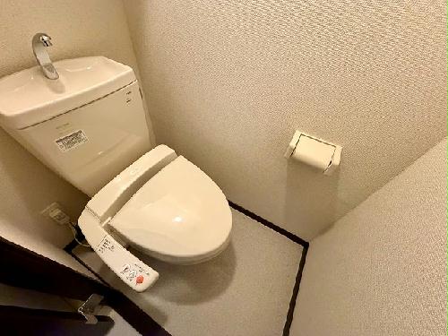 トイレ　現状優先。設置は現地と異なる可能性があります。