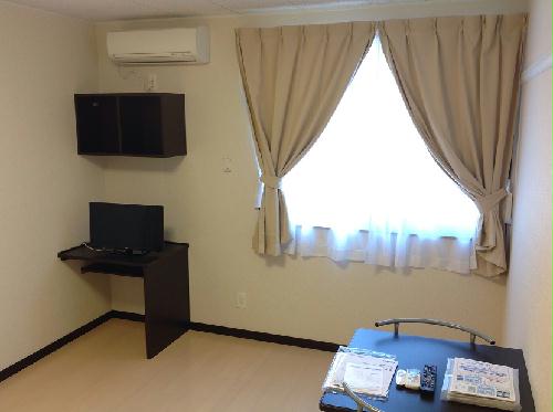 居室・リビング　現状優先。設置は現地と異なる可能性があります。